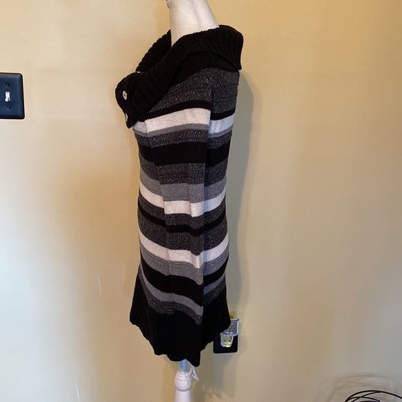 WHBM sweater - Picture 5 of 11